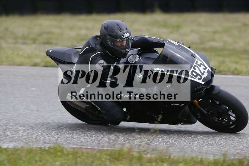 /Archiv-2024/13 22.04.2024 Plüss Moto Sport ADR/Freies Fahren/925